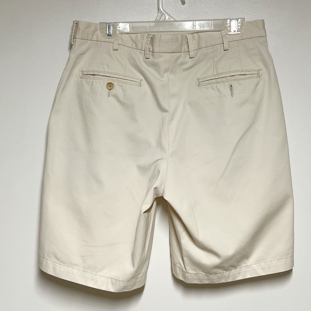 PETER MILLAR
CROWN MEN'S PILOT TWILL SHORT Light Beige Sz 33 - Picture 2 of 3